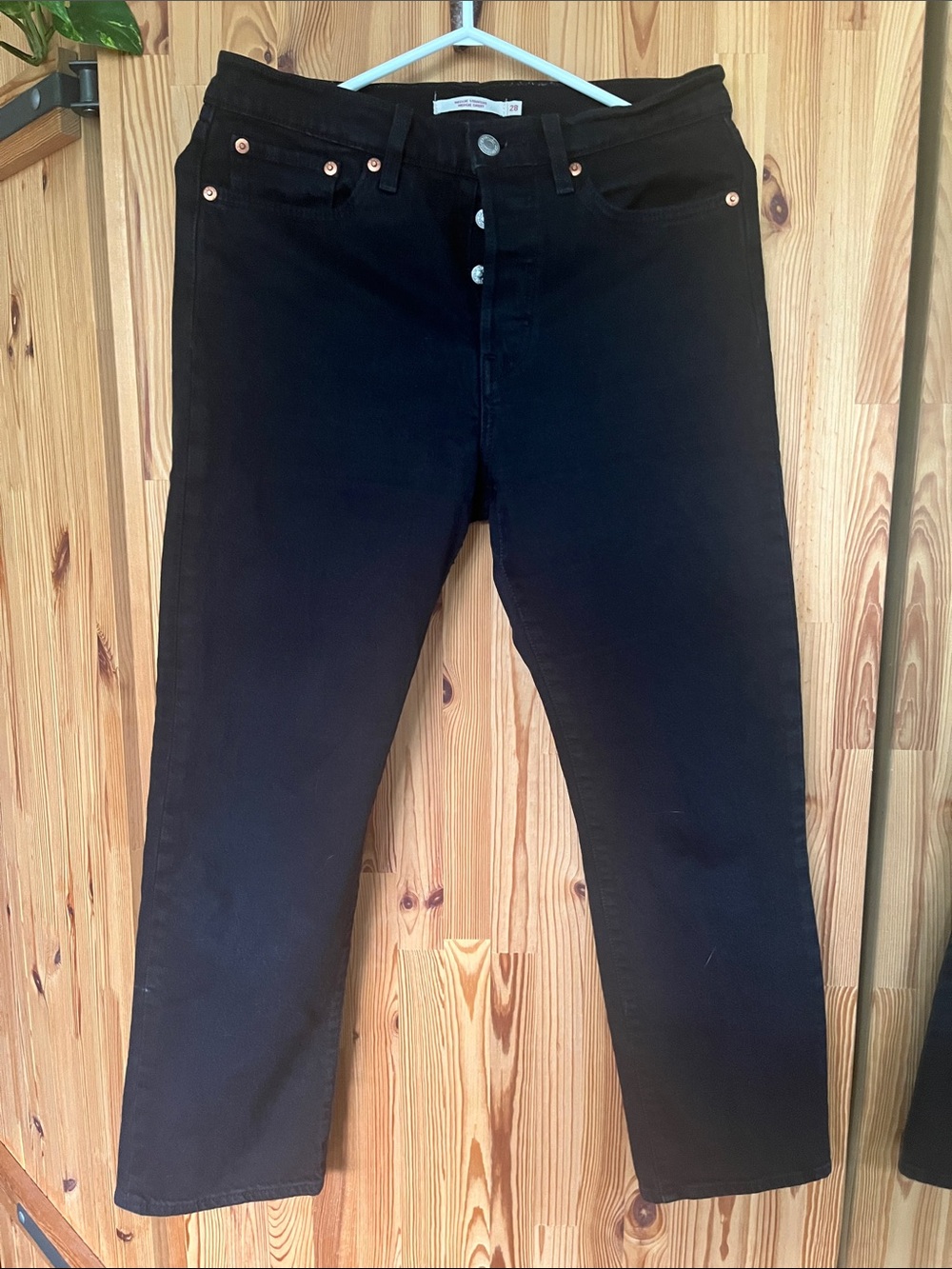 Levi’s Wedgie Straight black jeans (size 28)